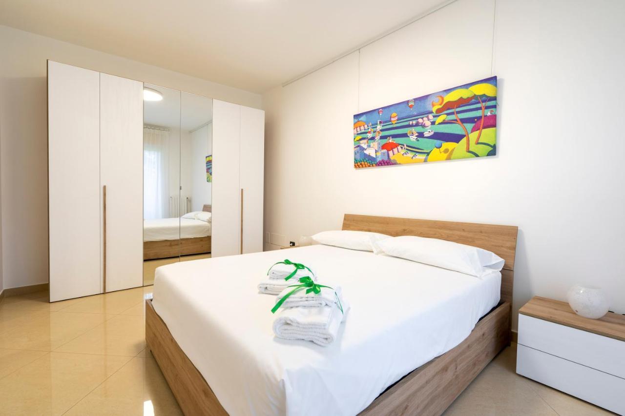 Boscoincitta Apt With Garage And Whirlpool Tub Bari Eksteriør bilde