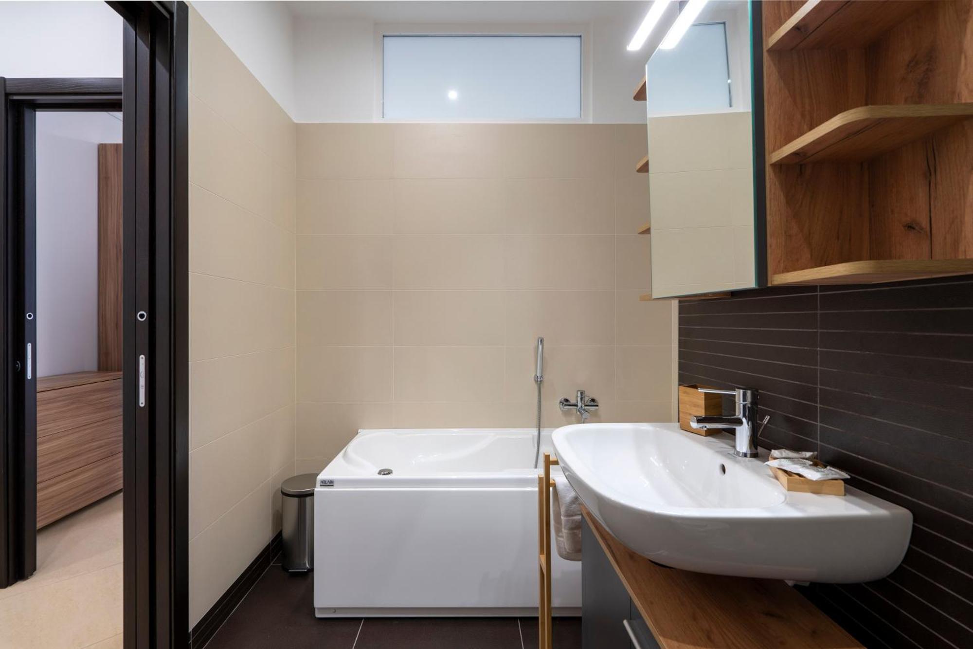 Boscoincitta Apt With Garage And Whirlpool Tub Bari Eksteriør bilde